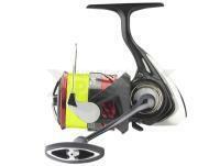 Carrete Daiwa 23 Ninja 3000-C pre-spooled (J-Braid X4 0.19mm/130m)